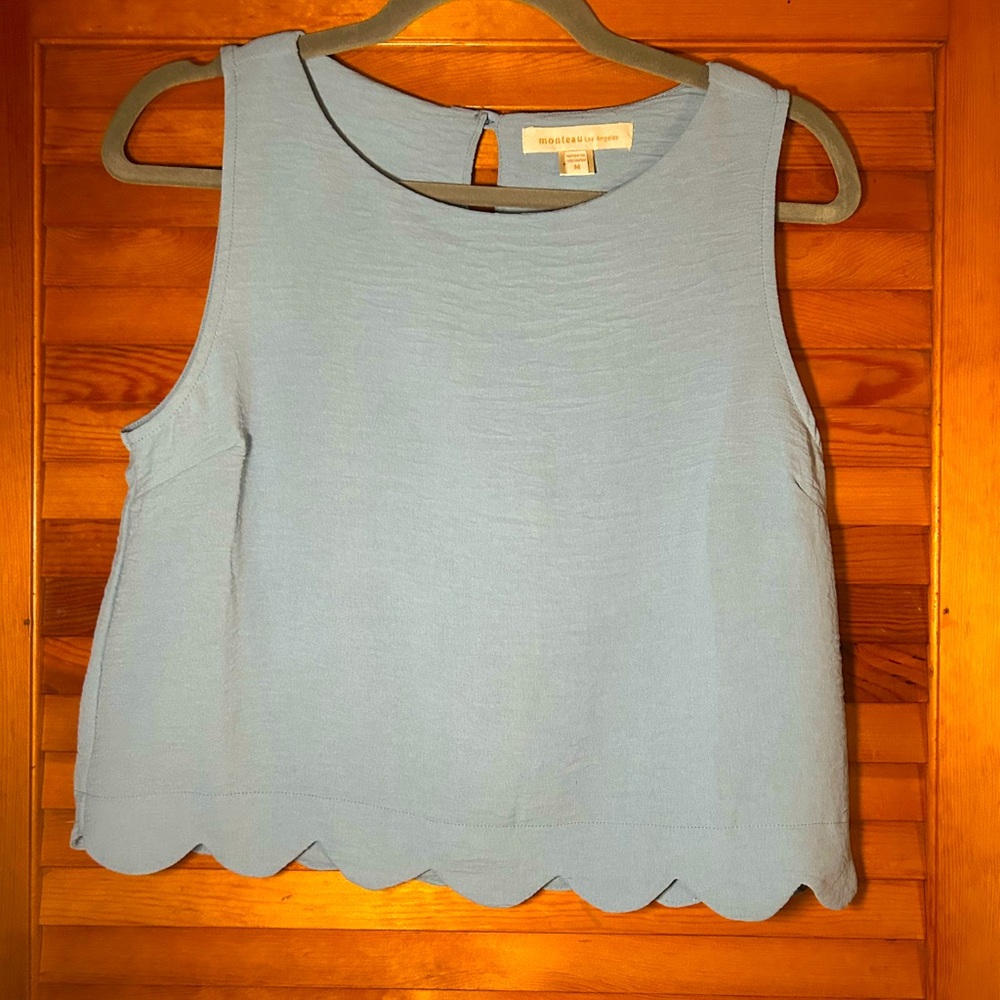 Scalloped hem top
